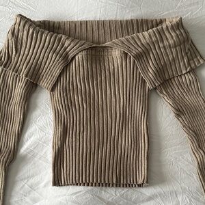 White fox Off-the-Shoulder Ribbed Sweater in Taupe